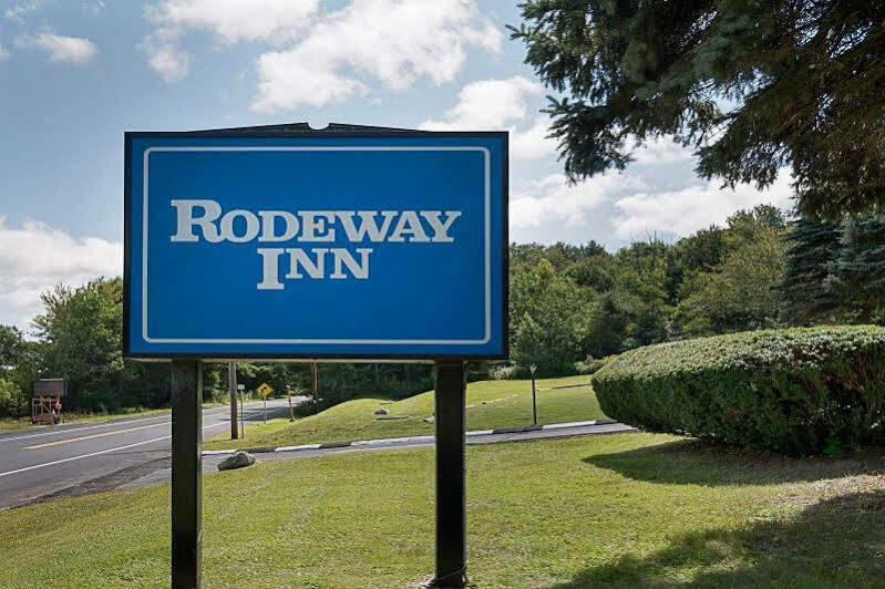 Rodeway Inn Westminster Bagian luar foto